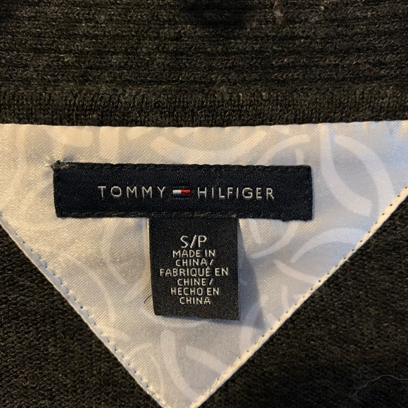 TH 100% wool Cardigan - Picture 2 of 9